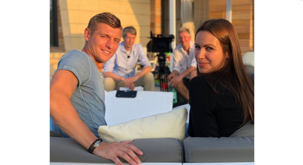  کروس  بیشتر از مسابقات فوتبال، بازیهای بسکتبال وتنیس را تماشا می کنم؛ در اسپانیا، با سبک آلمانی زندگی می کنیم