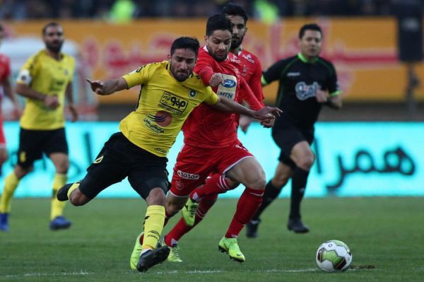 کمال کامیابی نیا کارت قرمزم خندهدار بود دو خارجی سپاهان باید اخراج میشدند