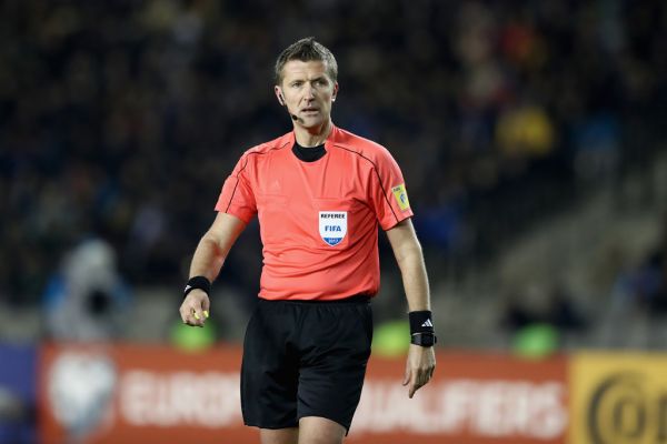 داور ایتالیایی بازی رقبای استقلال و پرسپولیس در لیگ قطر را قضاوت میکند