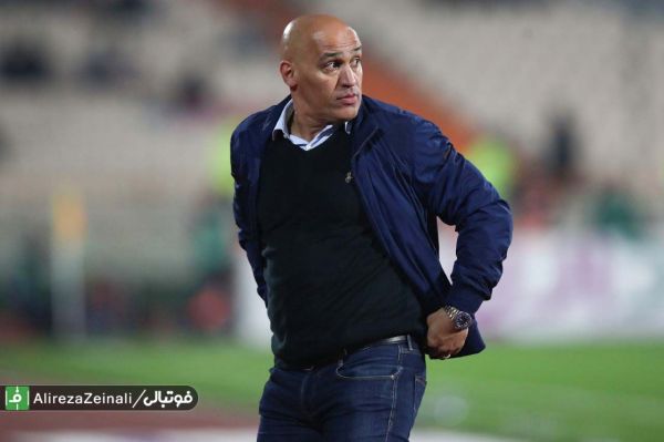  هفته پانزدهم لیگ برتر فوتبال  ذوب آهن - نفت مسجدسلیمان؛ نبرد ۶ امتیازی به زبان فارسی سخت