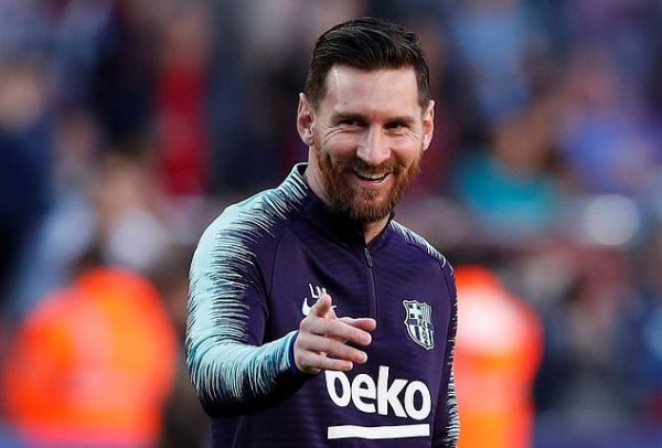 عکس داخل هواپیمای اختصاصی مسی چه خبر است