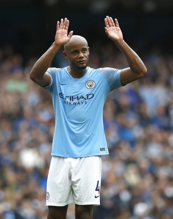  کاپیتان منچسترسیتی، راه حل بارسلونا برای بحران خط دفاعی