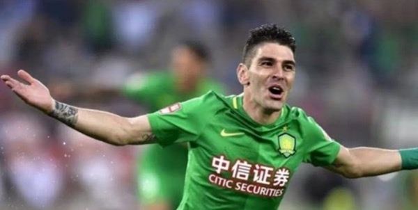 رقیب استقلال در یک قدمی جذب مهاجم سابق بارسلونا