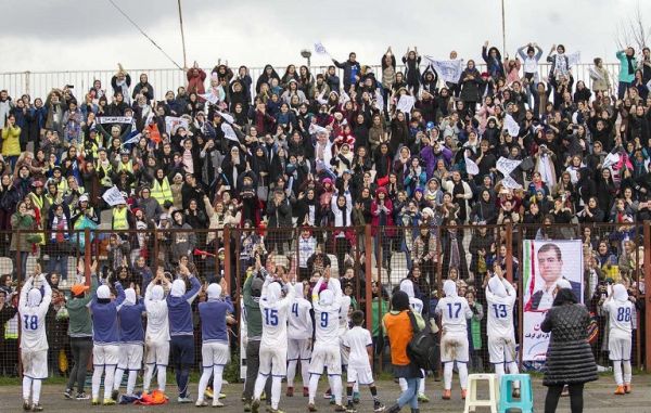 ویژهترین اتفاق لیگ برتر فوتبال بانوان عکس