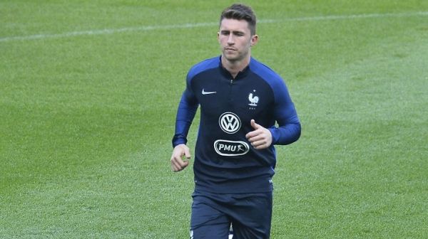 لاپورته دشان با من مشکل شخصی دارد؛ پوشیدن پیراهن اسپانیا نمی توانم؛ من فرانسوی هستم