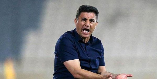 ناراحتی قلعهنویی از عملکرد بازیکنان سپاهان مقابل استقلال خوزستان