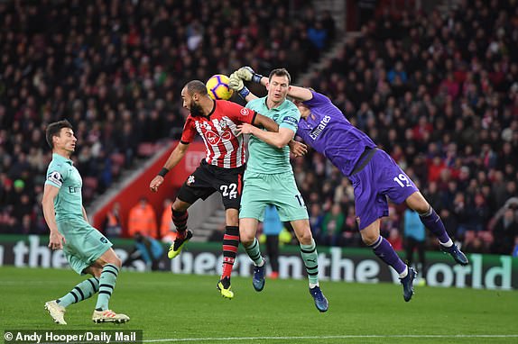 ساوتهمپتون 3 - 2 آرسنال؛ توپچی ها و بالاخره شکست