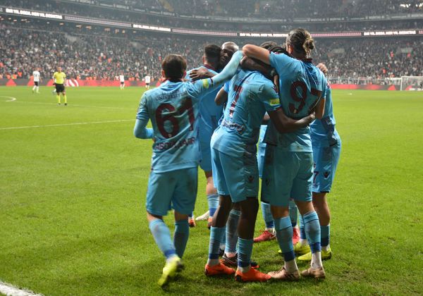 تساوی ترابزون و بشیکتاش در حضور ۶ دقیقهای امیری