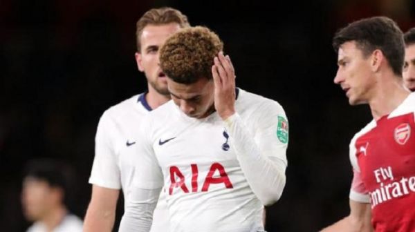 دله الی پرتاب بطری پیروزی آرسنال را شیرین تر کرد