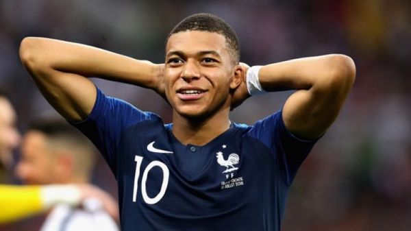 به بهانه تولد 20 سالگی امباپه؛ مسی، رونالدو و کریس وقتی همسن امباپه بودند، چه می کردند