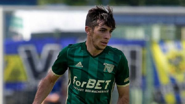 فرشاد احمدزاده در فهرست بدترین انتقالهای تابستانی اکسترا کلاسای لهستان