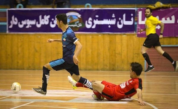 لیگ برتر فوتسال تداوم قعرنشینی شهرداری ساوه با شکست مقابل ارژن