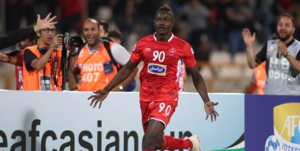 مدیر روابط عمومی باشگاه پرسپولیس هیچ درخواستی برای معاوضه منشا با حسینی نداشتهایم