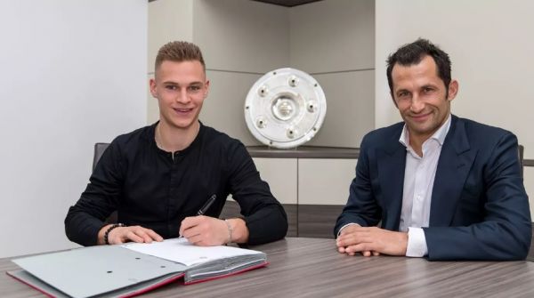 رسمی؛ تمدید قرارداد کیمیچ با بایرن عکس