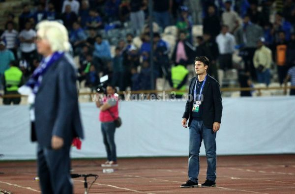 شفر چطور دست های لادروپ را بالا برد