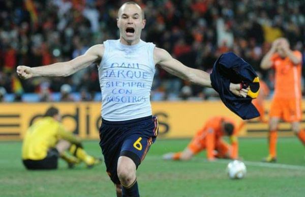 اینیستا پیش از گلزنی در فینال جام جهانی افسرده بودم