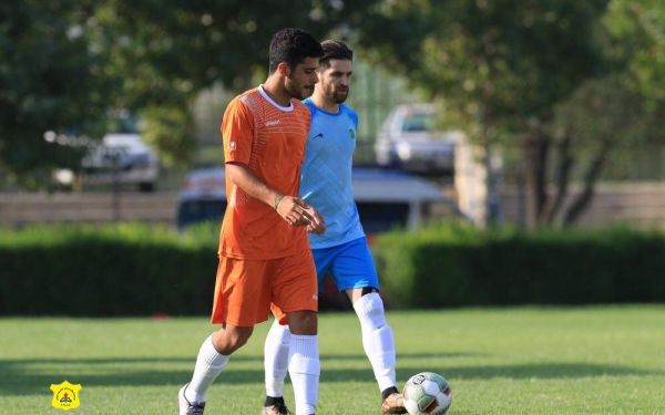 مدافع سابق پرسپولیس در تمرین صنعت عکس