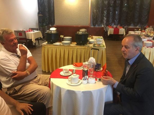 دیدار سرپرست باشگاه تراکتور با جان توشاک عکس