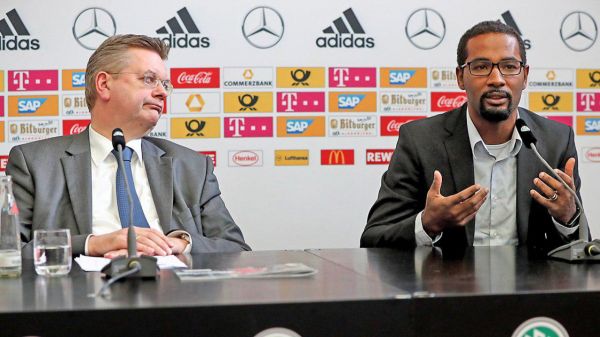 کاکائو اوزیل هر چه بگوید، عکس با اردوغان سیاسی بود