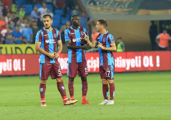  حسینی  هواداران ترابزون‌اسپور سنگ‌تمام گذاشتند