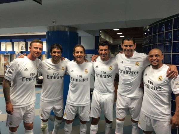  دیدار اتفاقی روبرتو کارلوس و فیگو در هواپیما