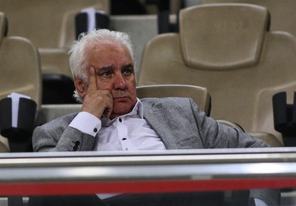 قراب بین نمایش رفت و برگشت استقلال مقابل السد فاصله زیادی وجود داشت