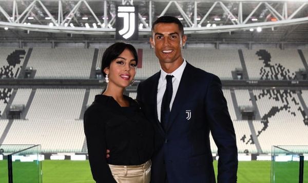  عکس خانوادگی جورجینا در میانه بحرانهای مرتبط با کریس