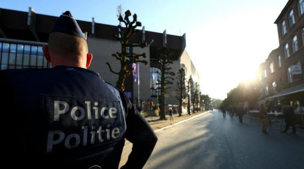  جنجال فوتبال بلژیک، «موجی‌پولی»، به داوران هم رسید