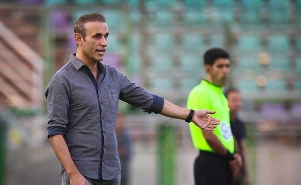 یحیی گلمحمدی نمیدانم مسئولان مشهد خوابشان برده یا خودشان را به خواب زدهاند پدیده یتیم است