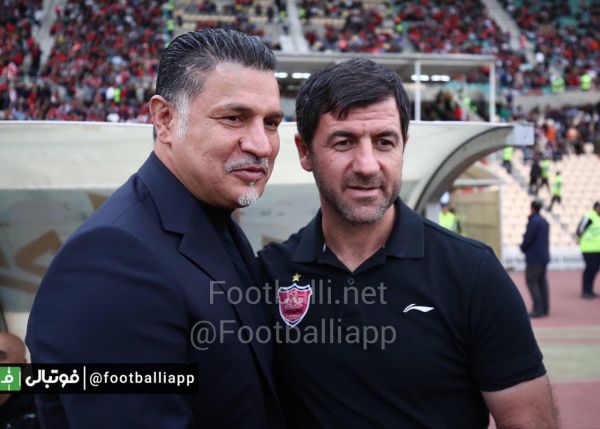  عکس گرفتن کریم باقری و علی دایی پیش از شروع دیدار دو تیم پرسپولیس و سایپا