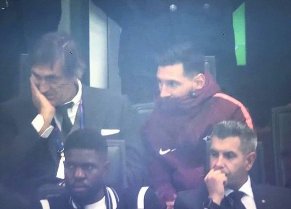 حسرت مسی روی سکوهای سن سیرو عکس