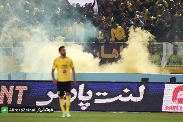 نگاه متفاوت به بازی سپاهان - پرسپولیس حیف که بریانی نخوردیم