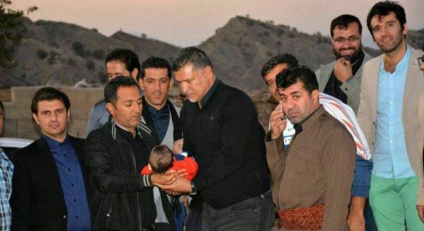 تندیس مهر حقوق بشر به علی دایی اهدا میشود