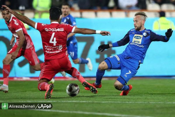  نویمایر روی دور گل نزنی  عکس