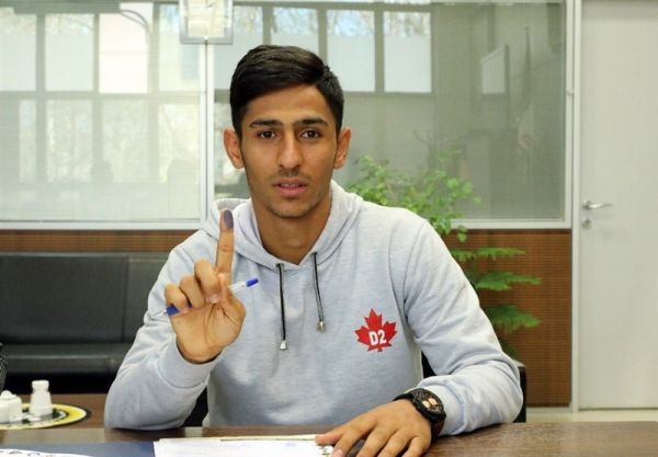  بازیکن جدید سپاهان ادعای تراکتورسازی را رد کرد