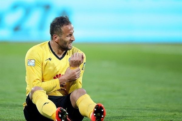  بیهوشی محسن بنگر در بازی کارون اروند