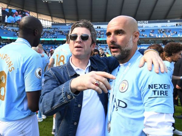 خواننده بریتانیایی ومسخره کردن لیورپول مقابل سیتی