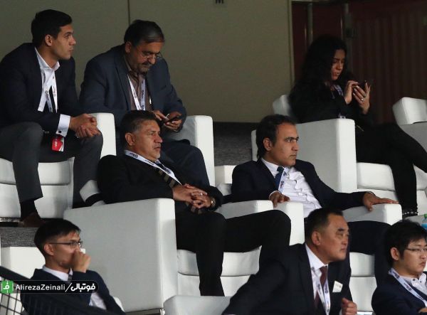  عکاسی دبیرکل فدراسیون از علی دایی عکس