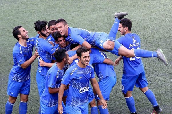  دو بازیکن امید استقلال در تیم شفر