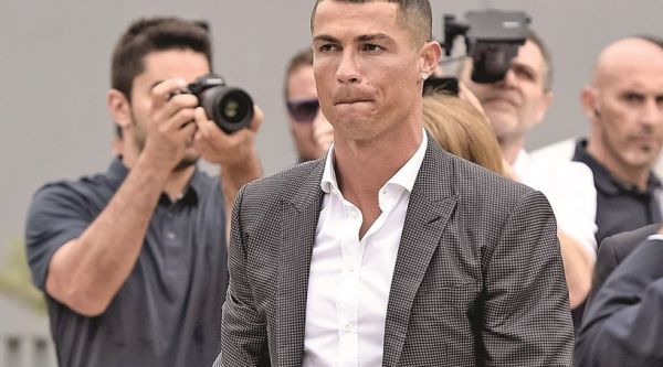 واکنش وکیل رونالدو به درخواست آزمایش دی ان ای تعجب آور نبود