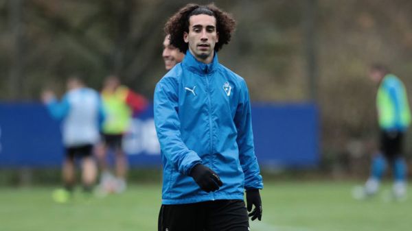  ایبار می‌خواهد مدافع بارسلونا را نگه دارد