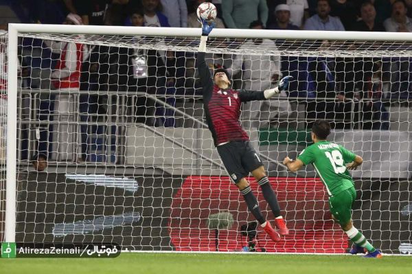  علیرضا بیرانوند با این سیو دیدنی هم جلوی باخت ایران به عراق را گرفت هم سومین کلین شیت متوالی‎اش در جام ملتها را ثبت کرد تا به رکورد علیرضا حقیقی برسد