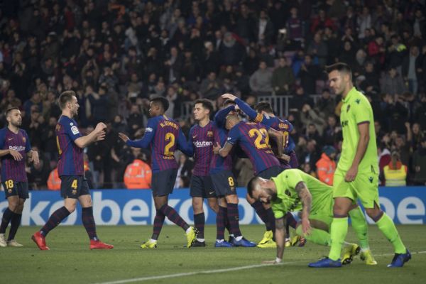  بارسلونا 3-0 لوانته  صعود بدون بازیکن غیرقانونی