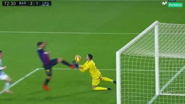  کارشناس داوری  گل دوم بارسا خطای سوارز و مردود بود