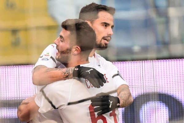  جنوا 0-2 میلان  سه امتیاز در غیاب ایگواین