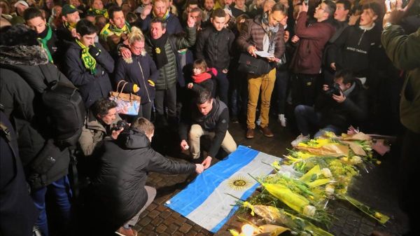  فایل صوتی سالا در پرواز  انگار هواپیما درآستانه چندتکه شدن است