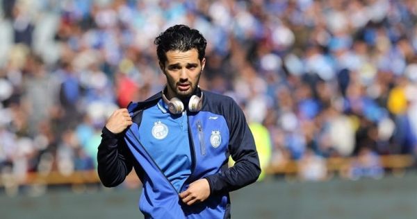 نورافکن برای 6 ماه به استقلال پیوست