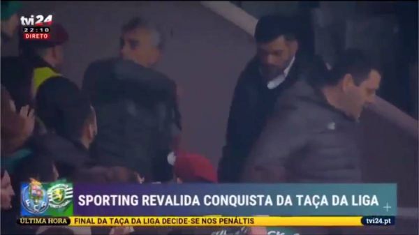  مربی پورتو با مدال، یک هوادار را کتک زد