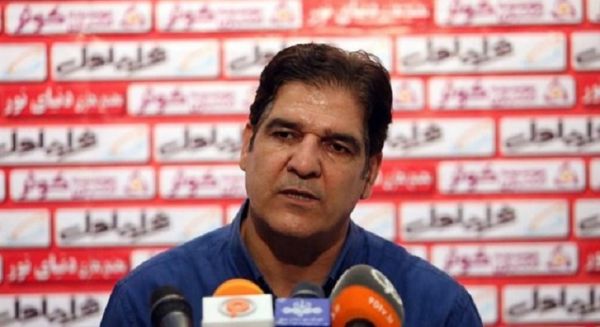 مهاجری علوانزاده را در اختیار باشگاه گذاشتم