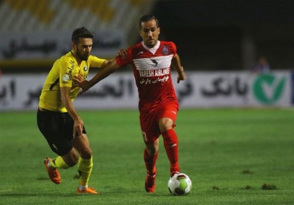  محمد آبشک  بودجه تیم ما یک‌بیستم تراکتورسازی هم نیست  داور می‌توانست برای نساجی پنالتی بگیرد